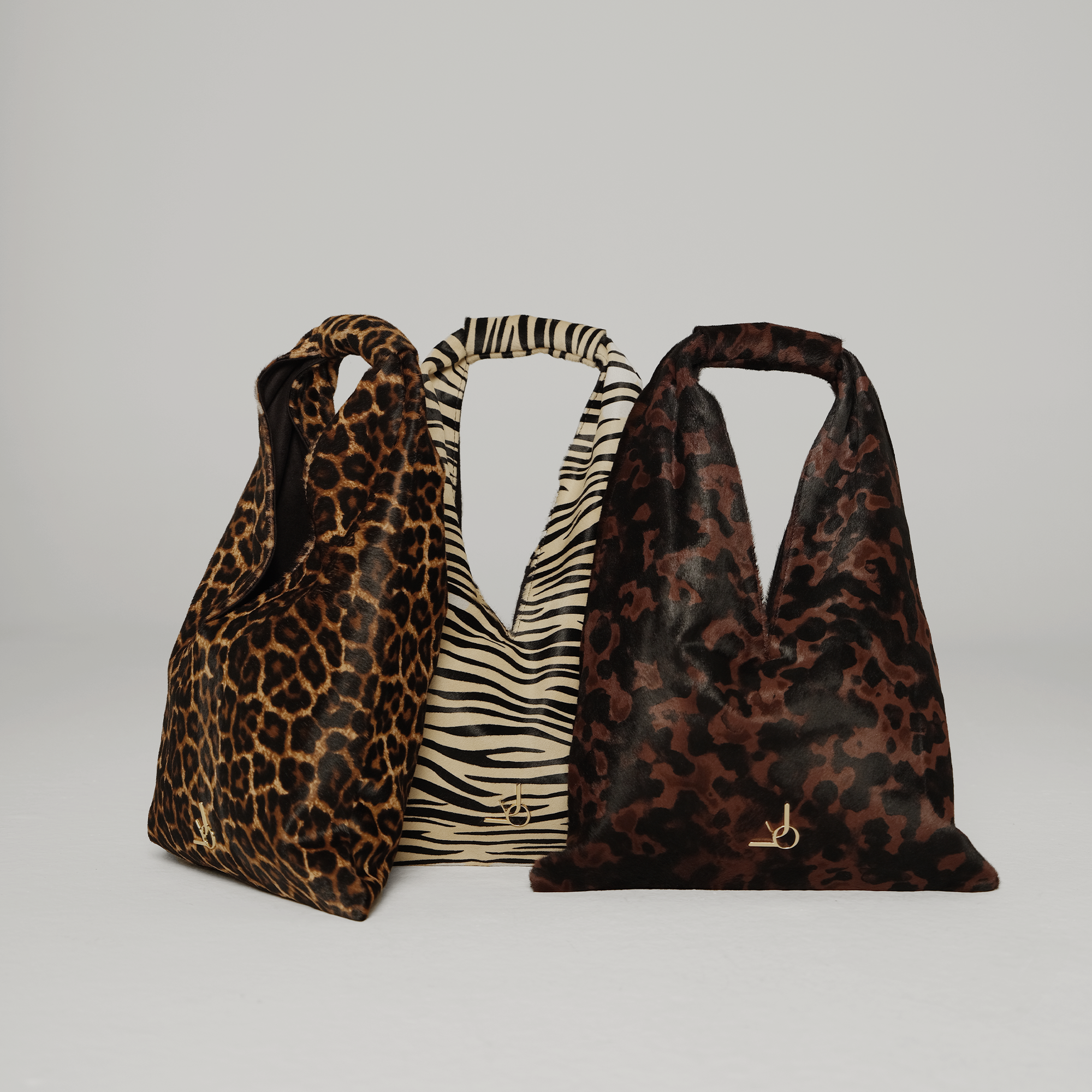 Mini V in Zebra Print Calfskin