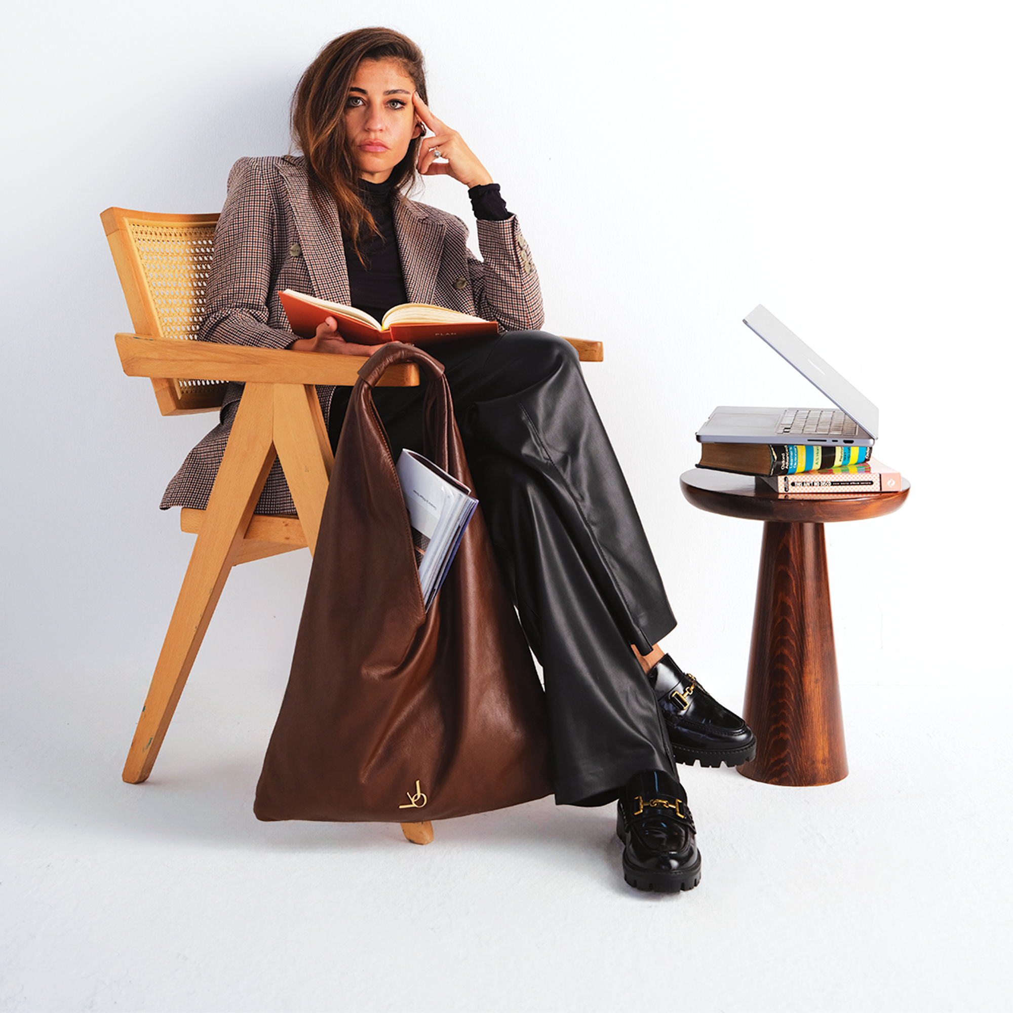 Classic V in Espresso Noir