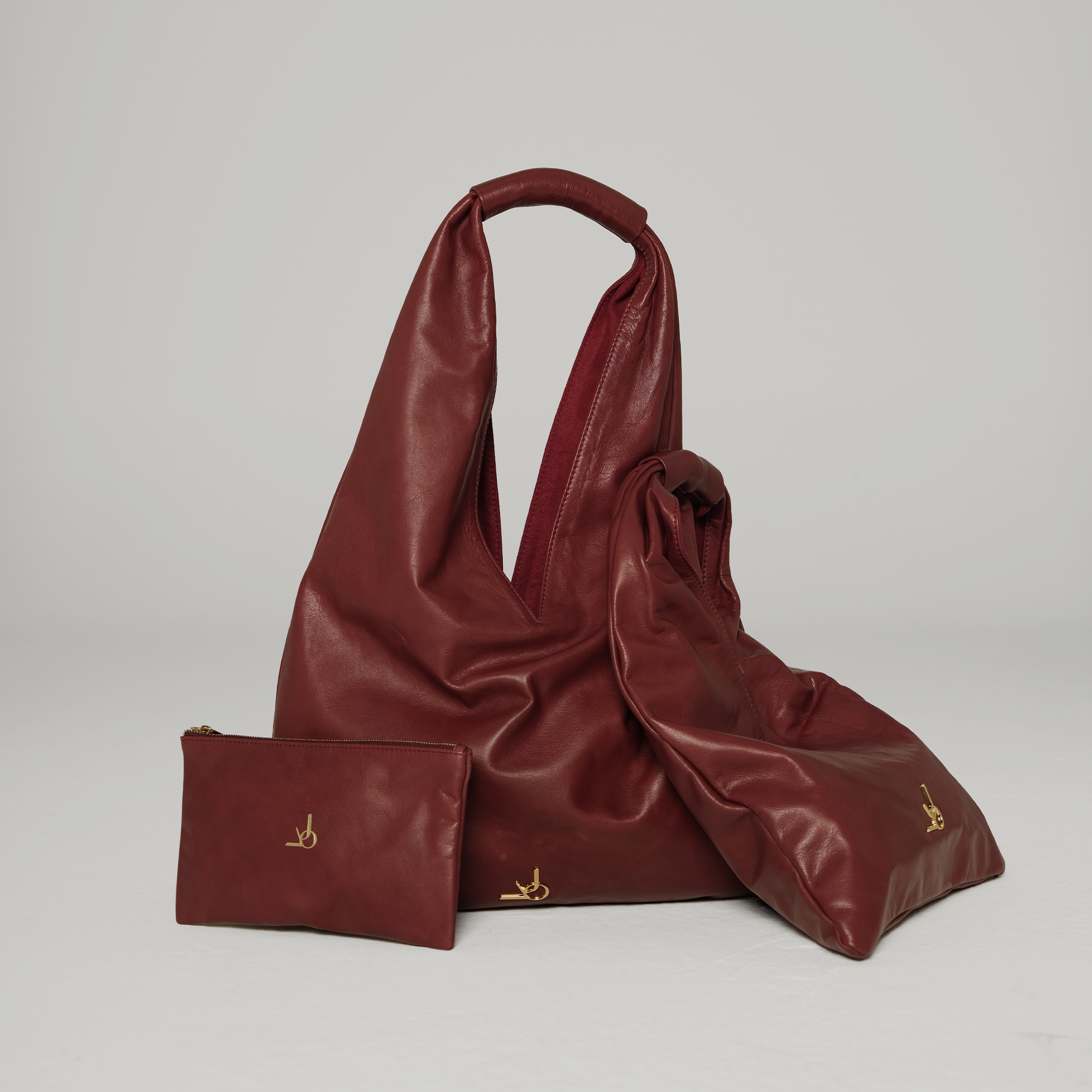 Mini V in Deep Burgundy