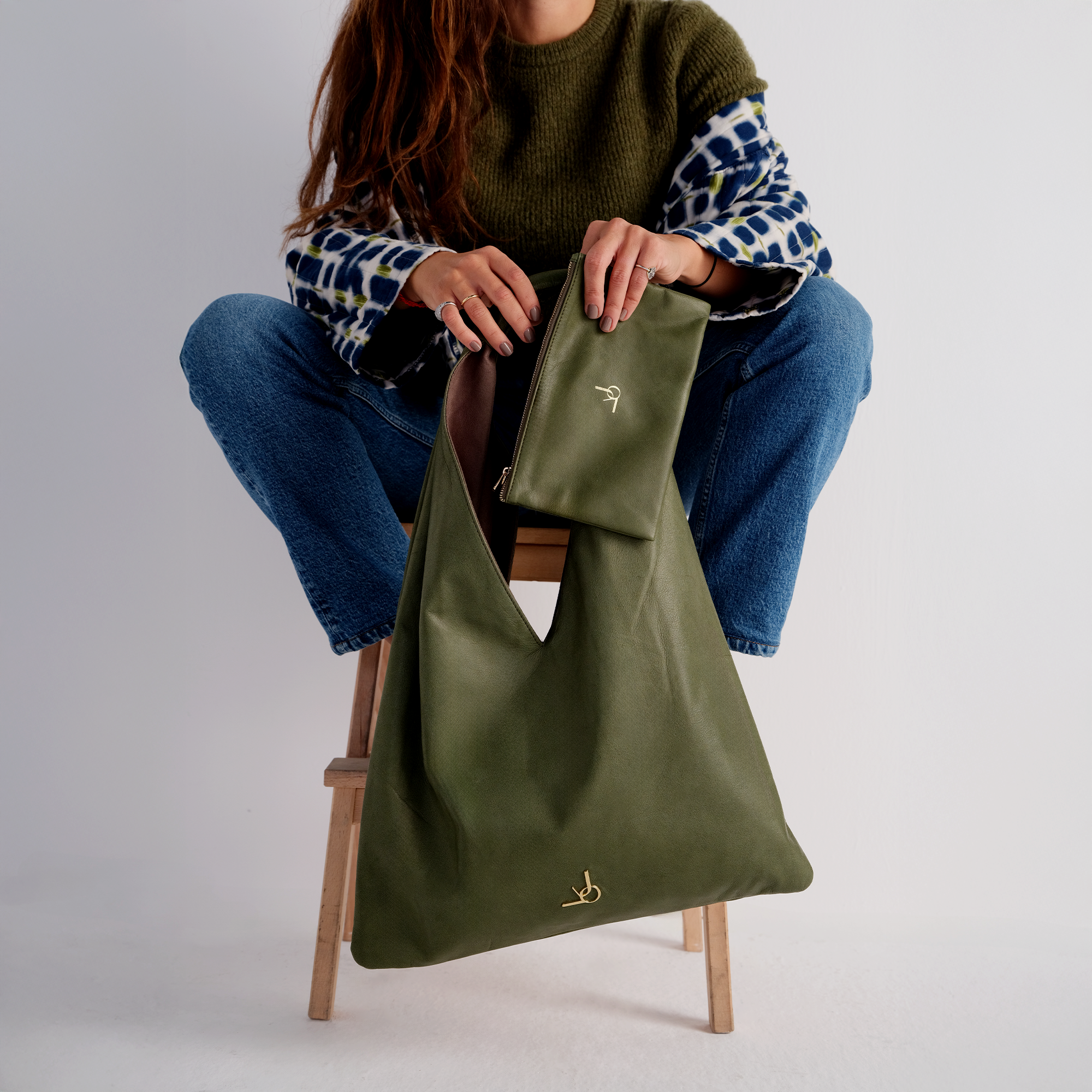 Classic V in Olive Green