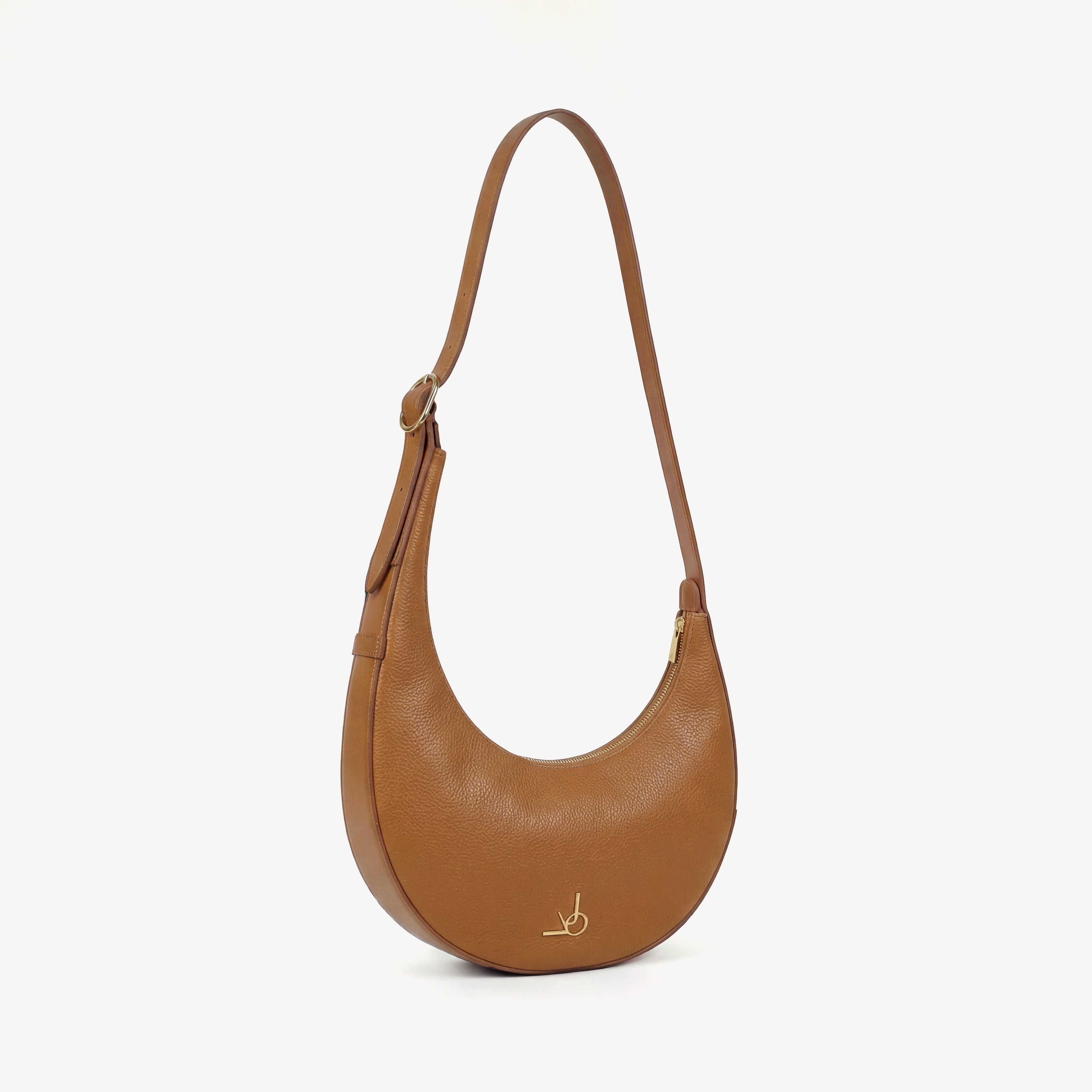 J01 Leather in Chestnut