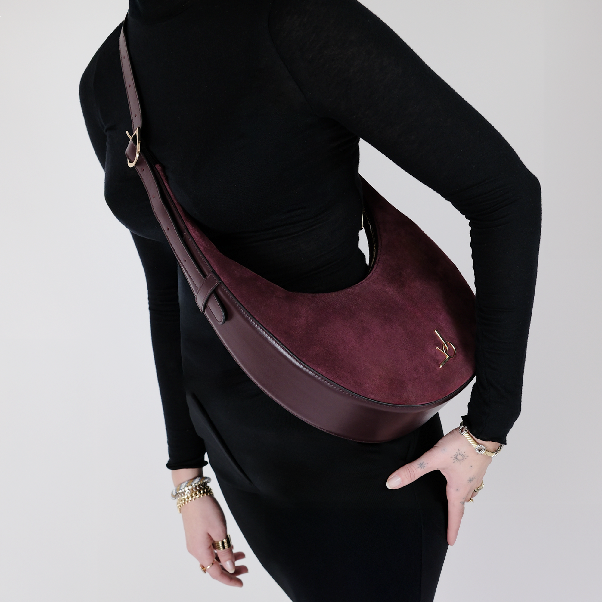 J01 Suede in Light Burgundy